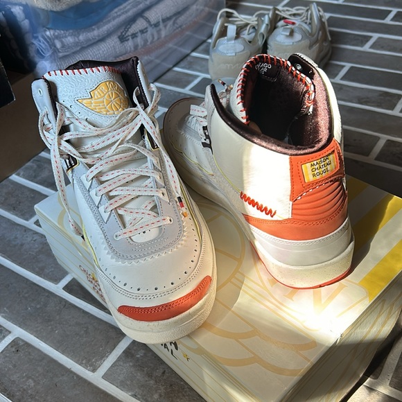 Air Jordan 2 Maison Chateau Rouge - Picture 3 of 4